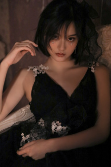 明星专题：娜塔丽·德隆